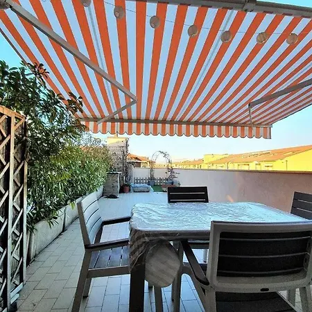 Il Torchio Rooftop With Wide Terrace Σιρμιόνε